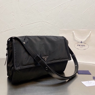 Prada Vintage Nylon Messenger Bag School Shoulder Bag for Man Women Laptop Business Briefcase O7eDX