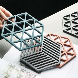 U HOME Silicone coaster Pot Mat Cup Cushion placemat Heat Mat Resistant Geometric Hollow Design Nord