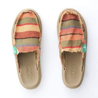 Sanuk half shoes For Women 🆕 Very comfy at magaan dalhin sa paa